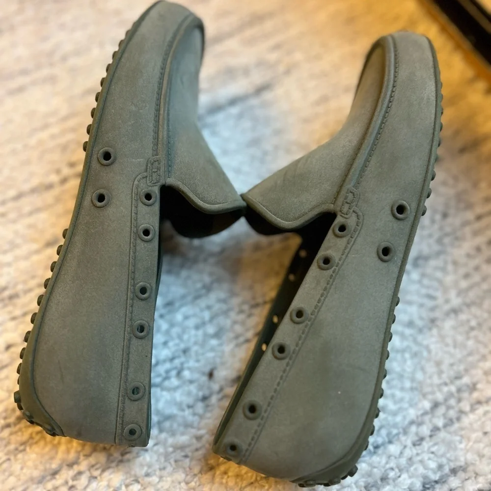NWOT Cacatoes Men’s Waterproof Rubber Loafers
